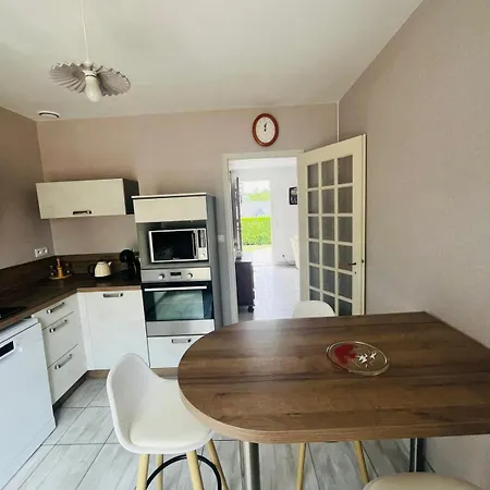 Venkovský dům Maison Situee Aux Confins De La Vallee Du Loir *