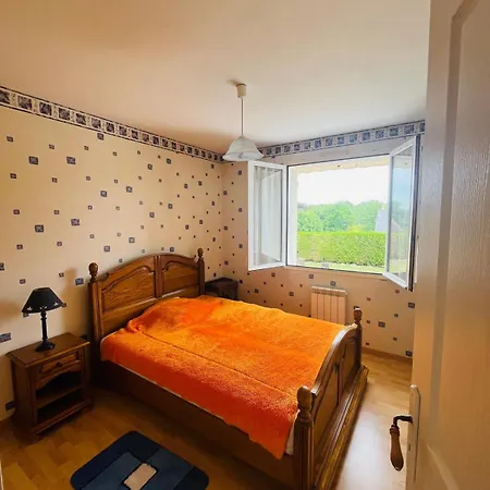 Maison Situee Aux Confins De La Vallee Du Loir Gospodarstwo wiejskie *