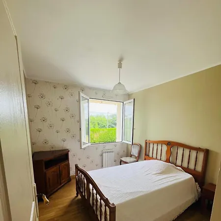 Летний дом Maison Situee Aux Confins De La Vallee Du Loir *