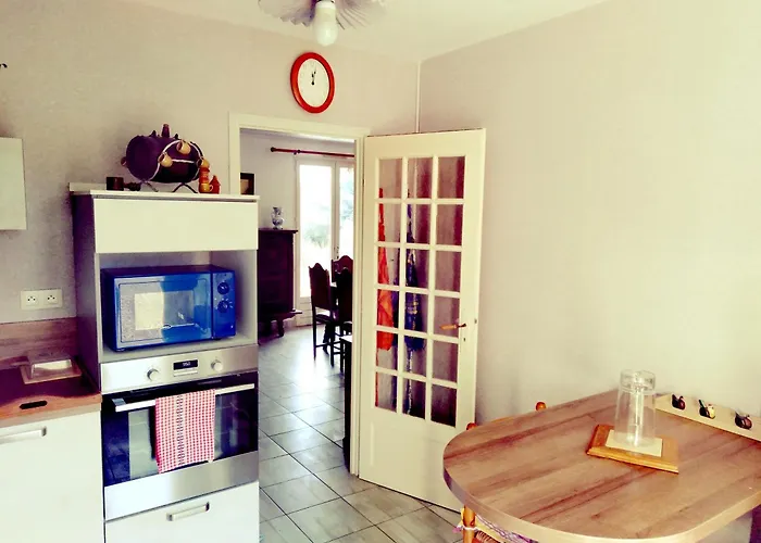 Maison Situee Aux Confins De La Vallee Du Loir * Le Lude